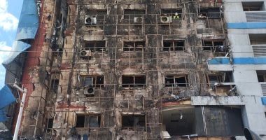 حريق مستشفى بالإسكندرية.. خسائر مادية وحريق سيارات ونقل مرضى.. مباشر