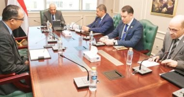وزير الكهرباء يتابع خطة توحيد الجهود فى مشروعات العلوم الطبية