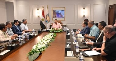 محافظ جنوب سيناء يترأس اجتماعًا موسعًا قبيل استضافة مراسم توقيع اتفاق غزة