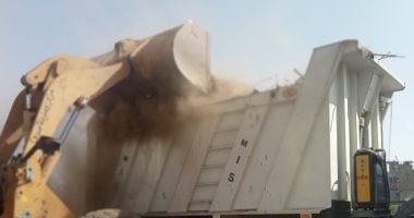 رفع 167 طن قمامة ومخلفات خلال حملات نظافة مكبرة بقرى ومدينة صدفا بأسيوط
