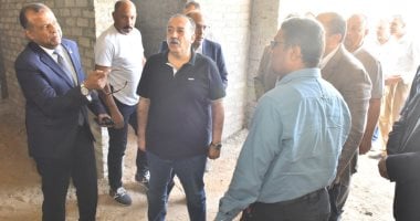محافظ أسيوط ورئيس هيئة تنمية الصعيد يتابعان مجمع الصناعات الصغيرة ببنى غالب