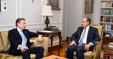وزير الخارجية يستقبل وكيل الأمين العام للشئون الإنسانية