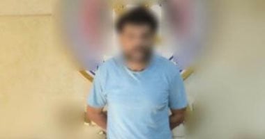 ضبط متهم فى الجيزة بتهمة النصب على مواطنين وإيهامهم بالتوسط فى الجامعات