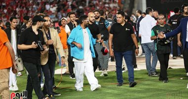 أحمد سعد يشعل حفل تأهل مصر لكأس العالم 2026 بأغنية "إيه اليوم الحلو ده".. صور 