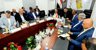 وزير الإسكان ومحافظ أسيوط يتابعان موقف مشروعات مياه الشرب والصرف بالمحافظة