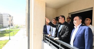 وزير الإسكان ومحافظ أسيوط يتفقدان مشروع المبادرة الرئاسية "سكن لكل المصريين"