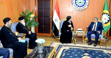 محافظ الدقهلية يستقبل وفد الكنيسة للتهنئة بذكرى انتصارات أكتوبر الـ72