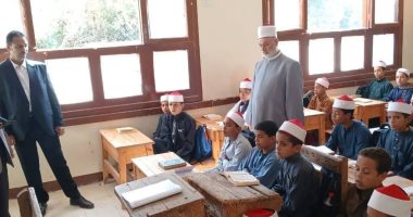 رئيس المنطقة الأزهرية بسوهاج يتابع سير العملية التعليمية بمعاهد الجلاوية