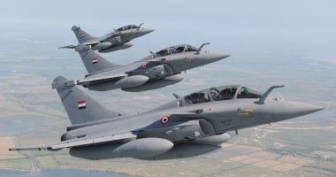 في عيد نسور الجو.. قائد القوات الجوية: معركة المنصورة واحدة من أهم وأعظم درُوس القتال الجوى.. ويؤكد: السنوات الأخيرة شهدت انضمام وتطوير العديد من طرازات الطائرات متعددة المهام والهليكوبتر والطائرات الموجهة