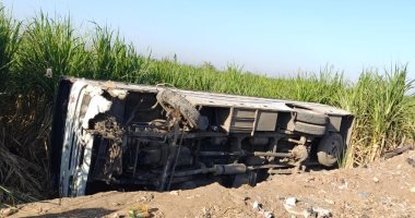 انقلاب أتوبيس عمال لشركة مصر للألومنيوم فى قنا