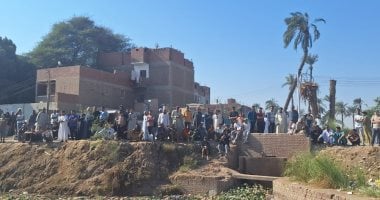 الحماية المدنية بأسيوط تواصل البحث عن مفقودين فى حادث سقوط تروسيكل بمصرف