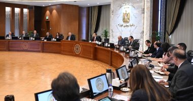 رئيس الوزراء يتابع جهود تنفيذ إجراءات خفض الانبعاثات والتحول الأخضر المستدام