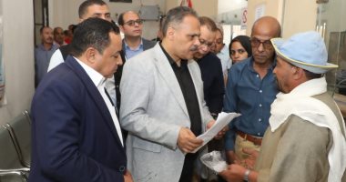 محافظ الشرقية يتابع سير إجراءات العمل بالمركز التكنولوجى