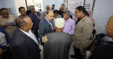 محافظ كفر الشيخ يتفقد العمل بالمركز التكنولوجي بقلين