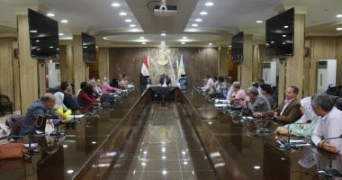 السكرتير العام المساعد بكفر الشيخ يناقش آليات عمل لجان حصر وتقييم الوحدات المؤجرة