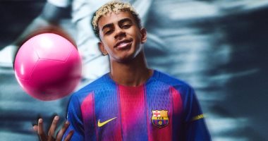 برشلونة يكشف عن القميص الخاص بمواجهة الكلاسيكو ضد ريال مدريد