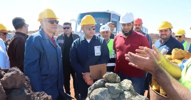 محافظ الجيزة يتفقد مناجم شركة الحديد والصلب للمناجم بالواحات البحرية