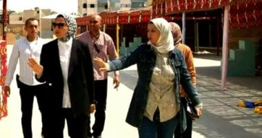 نائب محافظ الوادى الجديد تتابع أعمال تجهيز إقامة المعرض الزراعى