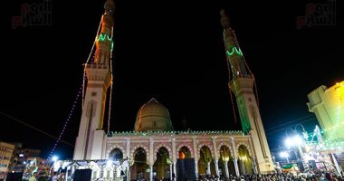 مريدو سيدى أحمد البدوى يحتفلون بمولده فى طنطا.. أتينا رحابك يا شيخ العرب