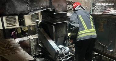 السيطرة على حريق مطعم شهير فى منطقة الأزبكية.. صور