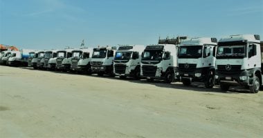 استعدادات مكثفة بمحافظة مطروح لموسم الأمطار المتوقعة.. تطهير مخرات السيول وخطط لنشر فرق الطوارئ ومعدات إزالة تجمعات مياه الأمطار.. تجهيز الآبار الصحراوية لحصد أكبر كميات من المياه لاستغلالها فى الزراعة
