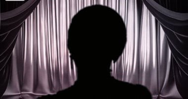 صوتها هز الأرض.. شخصية مشهورة ياتري مين؟ فيديو