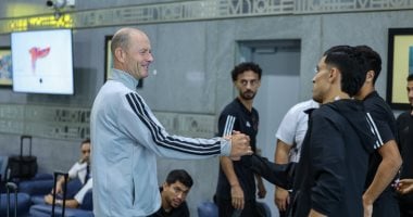 اللقاء الأول بين توروب وبن شرقي.. كواليس سفر الأهلي إلى بوروندي