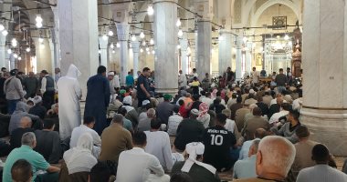 الآلاف يؤدون صلاة الجمعة داخل مسجد السيد البدوى.. فيديو