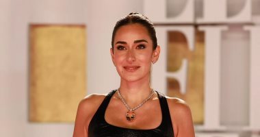 أمينة خليل ونجلاء بدر يطلان دون أزواجهما فى افتتاح مهرجان الجونة