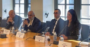 وزيرا الاستثمار والتخطيط يبحثان مع مؤسسة التمويل الدولية التوسع فى آليات التمويل