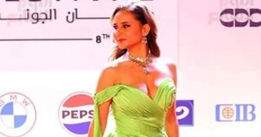 4 ألوان مطرقعة على السجادة الحمراء لمهرجان الجونة.. البرتقالى والفسفورى الأبرز