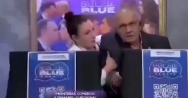 مأساة على الهواء.. تفاصيل رحيل زعيم المعارضة الأرجنتينية أثناء مناظرة سياسية