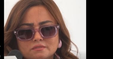 بشرى ترد بخفة دم وشطارة على "لعبة مين قال" في مهرجان الجونة