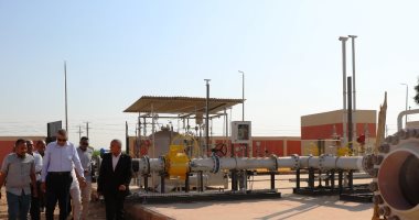 محافظ أسوان: التنسيق مع وزير البترول لاستكمال توصيل الغاز بكوم إمبو 