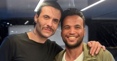 أبطال فيلم أحلام سلطان المنسى يحتفلون بإنتهاء التصوير فى وسط البلد