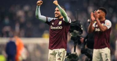 أستون فيلا يقلب الطاولة على توتنهام في الدوري الإنجليزي