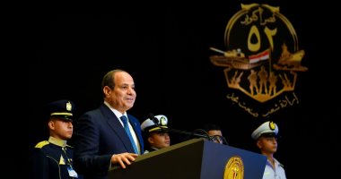 الرئيس السيسى فى الندوة التثقيفية للقوات المسلحة: أشعر بمعاناة المواطنين لأننى واحد منهم.. وتجاوز هذه المرحلة الصعبة سيكون بعون الله وبجهد المصريين وإخلاصهم.. والدولة ماضية في تجاوز التحديات وبناء مستقبل مشرق