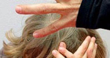 4 أضرار للعقاب البدنى على الأبناء.. أبرزها ضعف الثقة بالنفس