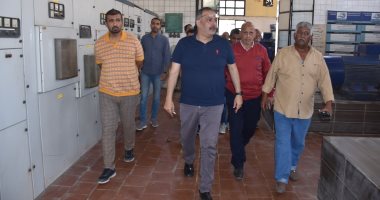 رئيس شركة مياه الأقصر يشدد على ضرورة الاهتمام بجودة المياه وخدمة الأهالى