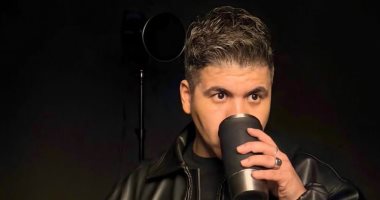 عمر كمال يشوّق جمهوره بأول تيزر من ألبومه الجديد