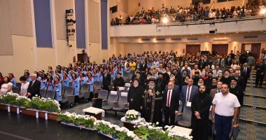 البابا تواضروس الثانى يشهد تخريج 10 دفعات من مركز القديسة ڤيرينا للتمريض