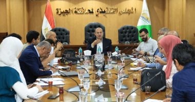 نائب محافظ الجيزة يتابع مشروعات المياه والصرف فى قرى حياة كريمة
