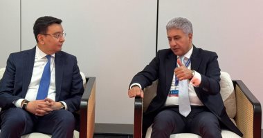 وزير السياحة يبحث مع رئيس هيئة السياحة بأوزبكستان سبل تعزيز أوجه التعاون بين البلدين