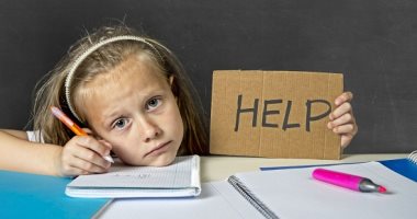 ابني بيكره المدرسة.. إزاي تحلي المشكلة من غير توتر أو إجبار؟