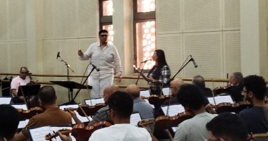 مروة ناجي تختتم بروفات حفل يوم الخميس بمهرجان الموسيقى العربية