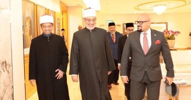 مفتى الجمهورية يصل كوالالمبور في زيارة رسمية تستغرق عدة أيام