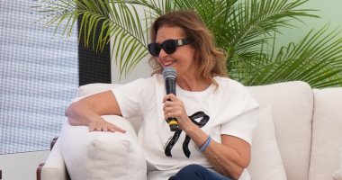 يسرا: يوسف شاهين كان مزيجاً من الإنسانية والجدعنة والدكتاتورية فى العمل.. صور