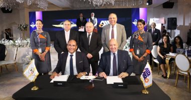 ضباط المراقبة الجوية يحيون ذكرى الاحتفال باليوم العالمى للمراقب الجوى