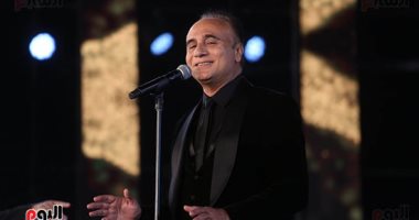 وليد حيدر يغنى لمحمد قنديل وفريد الأطرش فى حفل مهرجان الموسيقى العربية