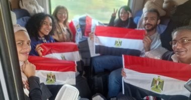 بأعلام مصر.. الجاليات المصرية فى أوروبا تطير لبروكسل لاستقبال الرئيس السيسى